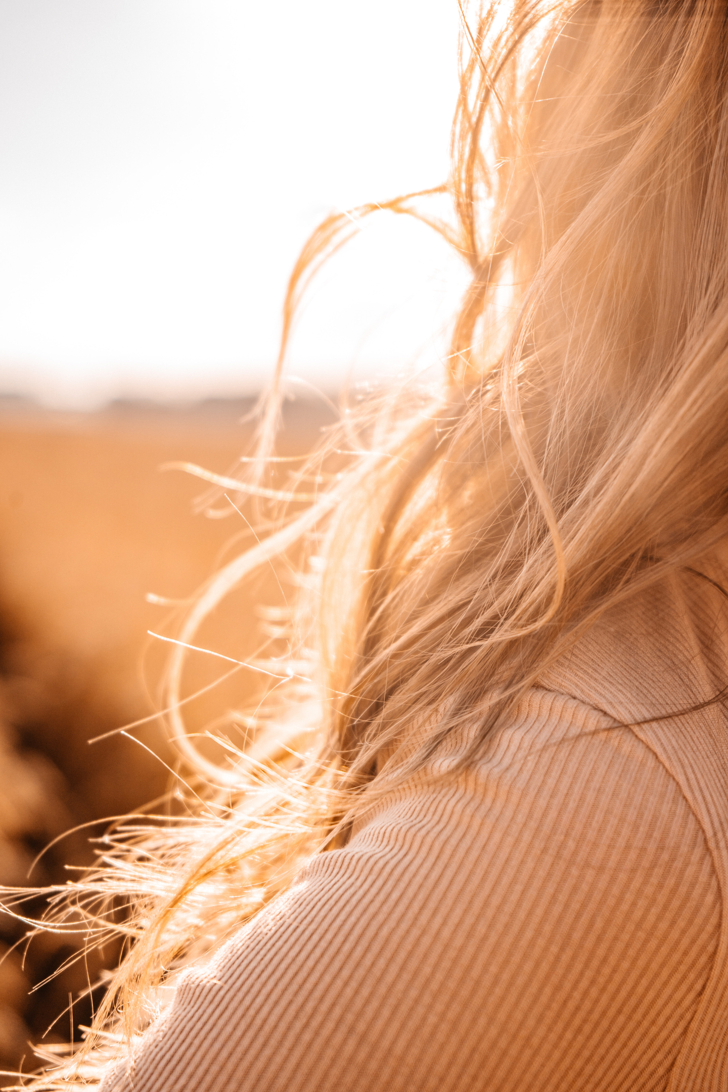 Effets du soleil sur les cheveux.