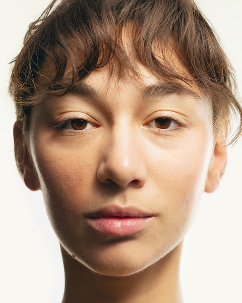 Photosensibilisante : l'huile essentielle hélichryse italienne est-elle à éviter au soleil ?