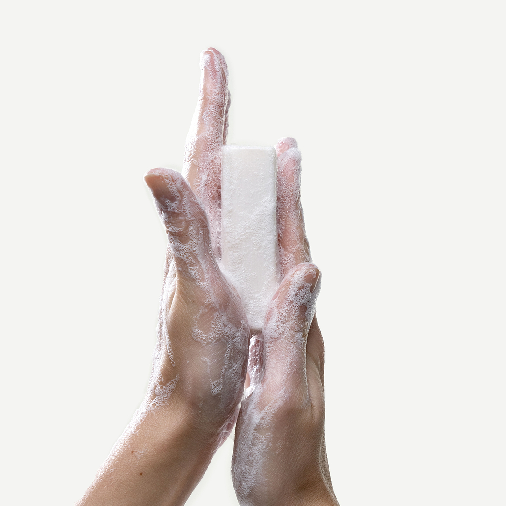 Différences savon traditionnel et pain dermatologique.