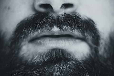 Soigner psoriasis barbe.