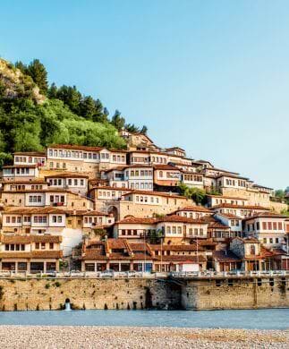 Berat – byen med de tusind vinduer, Albanien Berat – byen med de tusind vinduer, Albanien