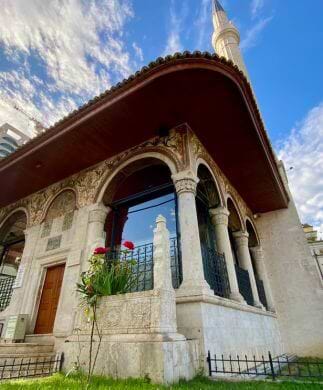 Et_hem_Bey-moske_i_Tirana_iStock-2155446701.jpg
