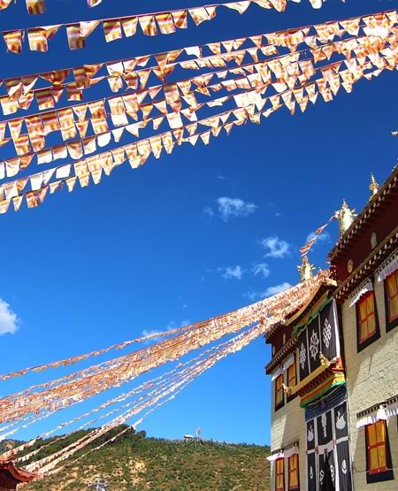 Ganden Sumtseling-klostret, "Songzanlin" i Kina Ganden Sumtseling-klostret,