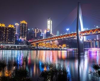 Aftenbillede af Chongqing, Kina Aftenbillede af den lysende Chongqing by, Kina