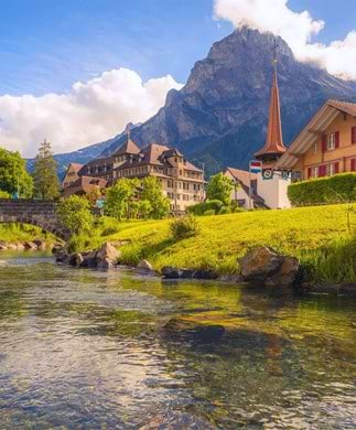 Bjergbyen Kandersteg i Schweiz Bjergbyen Kandersteg i Schweiz