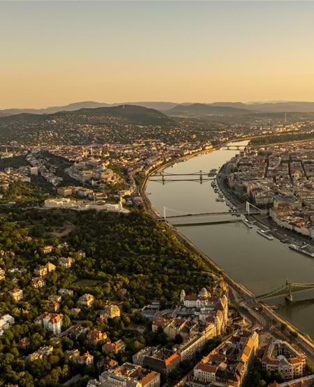 Aftenudsigt over Budapest i Ungarn