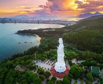 Quan Âm-statuen i Da Nang Kysten med Quan Âm-statuen i Da Nang