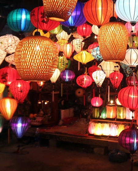 Smukke, lysende lanterner i Hoi An, Vietnam