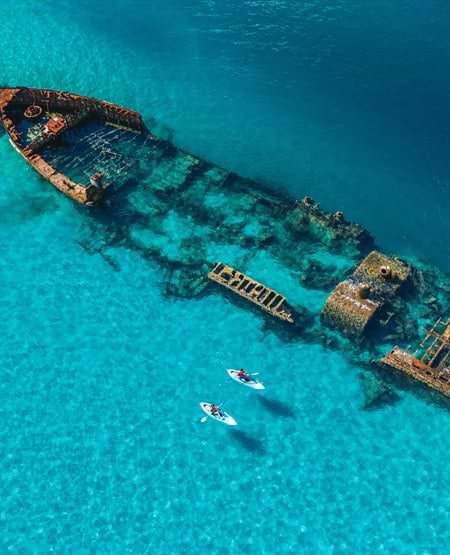 Luftfoto over to i kano ved Moreton Island ved Brisbane, Australien.