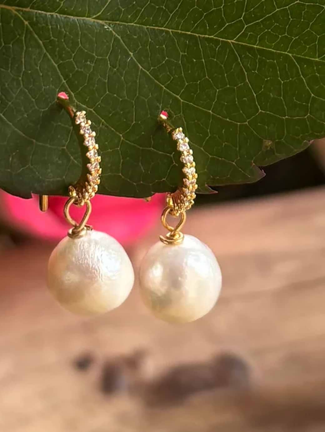 Ocean Ripples Women's 14ct Gold Plated Fresh Water Pearl Vintage Style Earrings