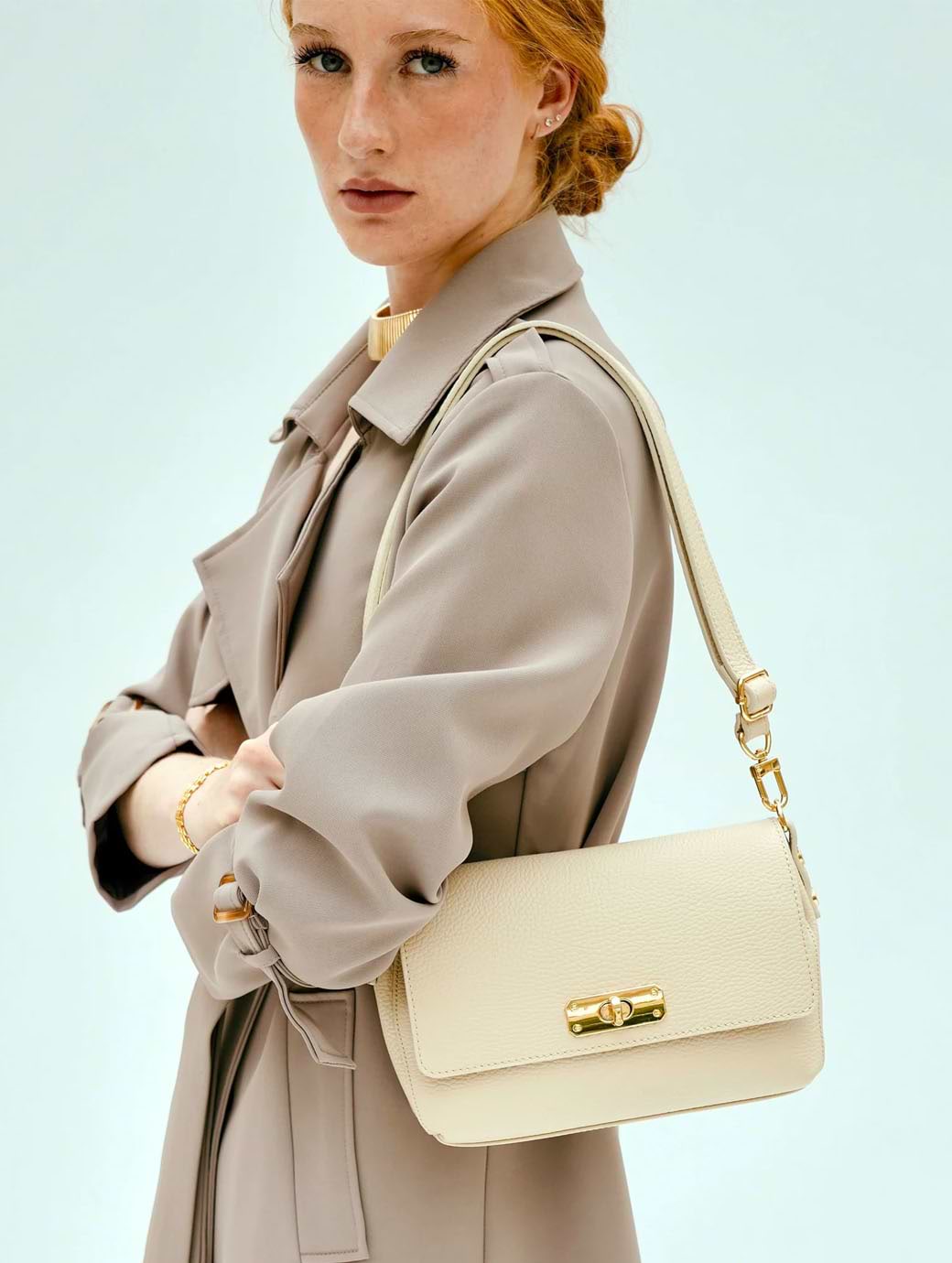 Apatchy London Women's The Maisie Midi Stone Leather Bag Cream