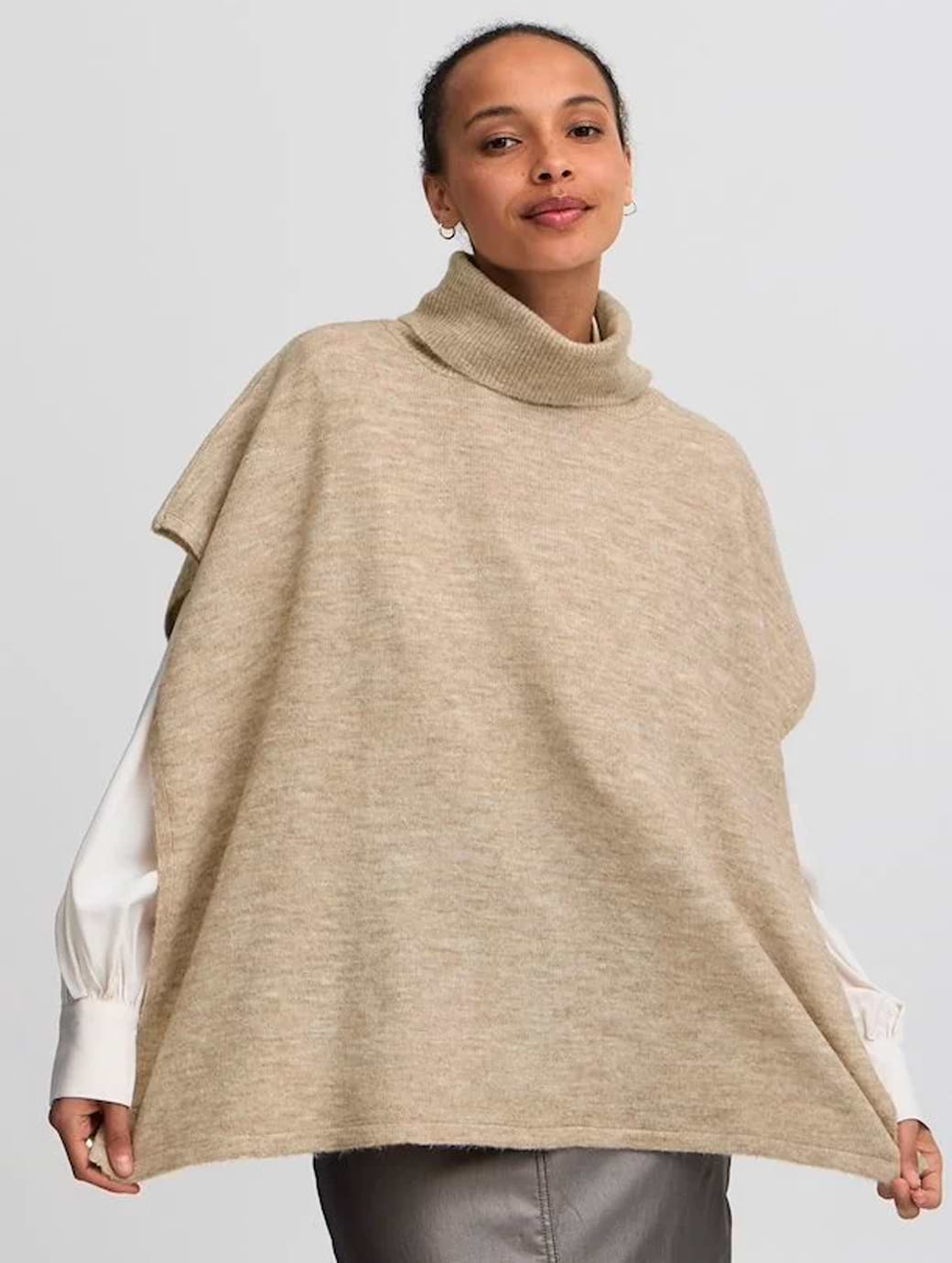 B Young Bavisiki Poncho Cement