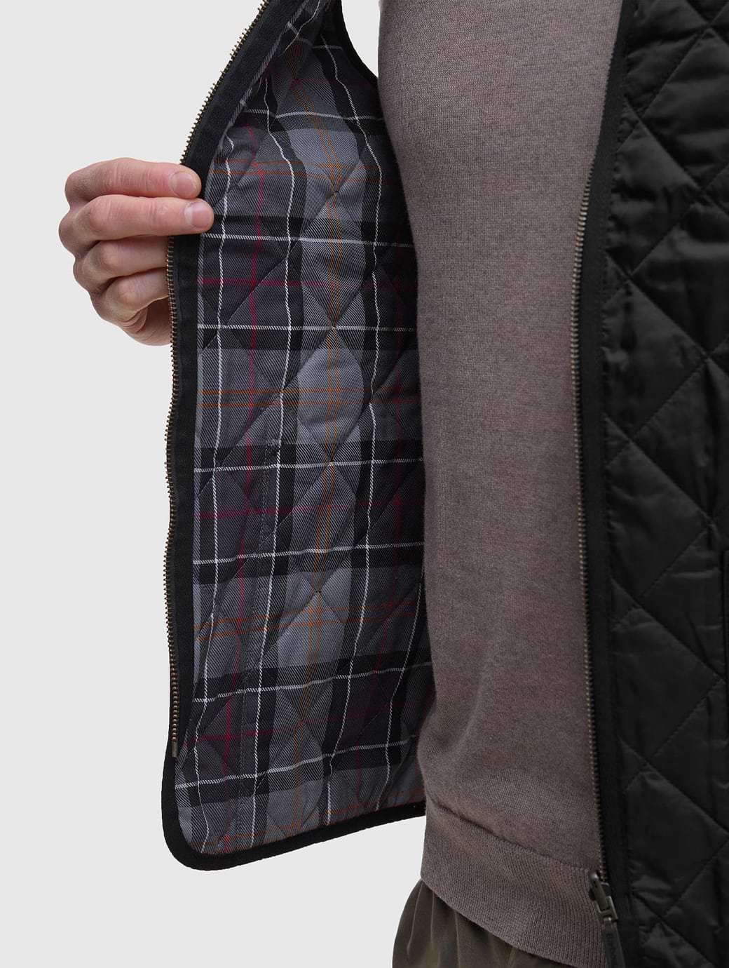 Barbour Quilted Waistcoat Zip-In Liner Black/Modern Tartan