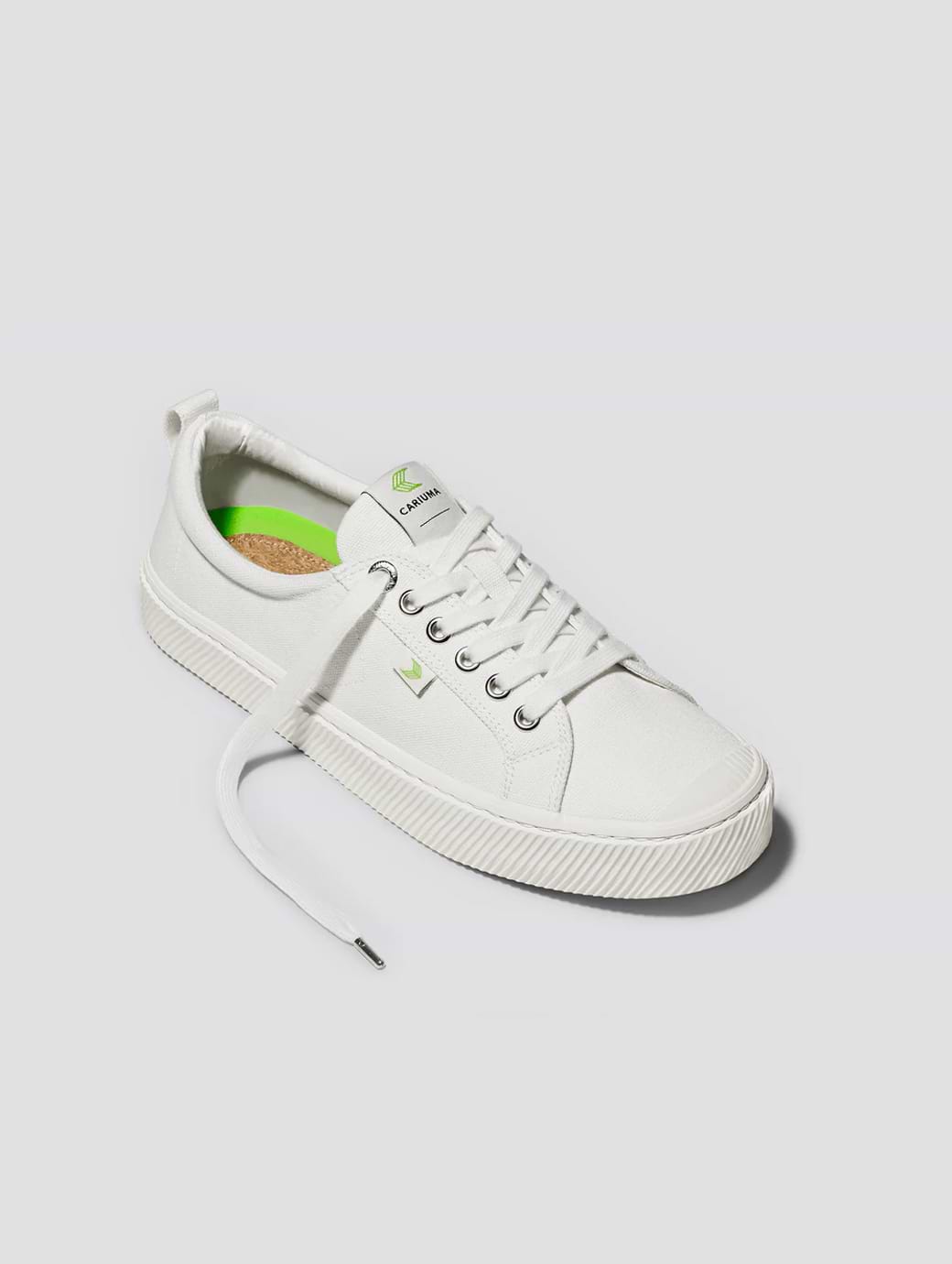 Cariuma Women's OCA Low Canvas Sneaker Off-White