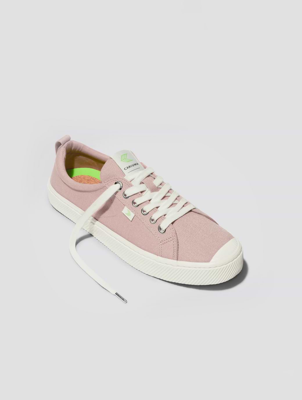 Cariuma Women's OCA Low Canvas Sneaker Rose
