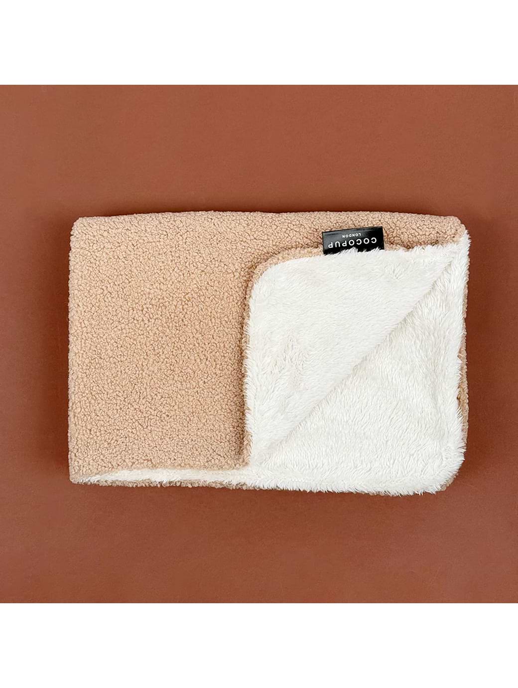 Cocopup London Blanket Theo Embroidered Teddy