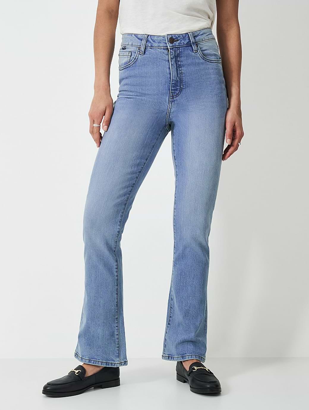 Crew Clothing Women's Bootcut Jeans Light Wash