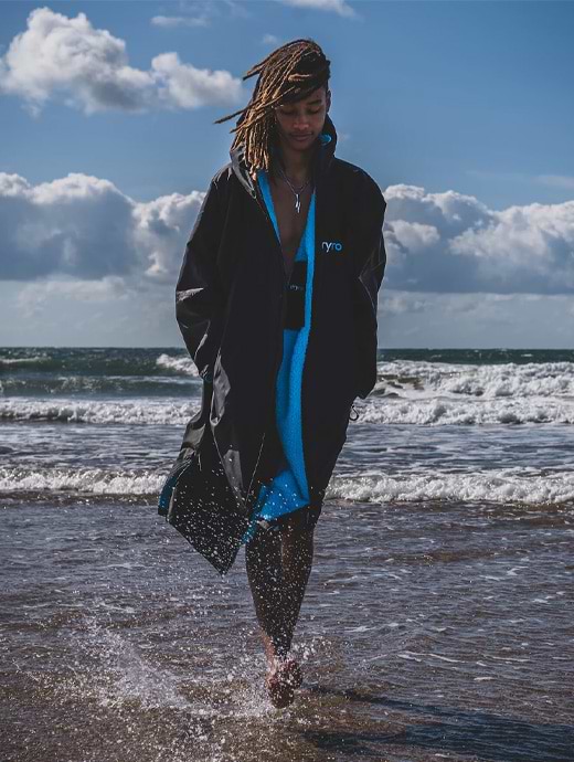 Dryrobe Unisex Advance Long Sleeve Dryrobe Black/Blue