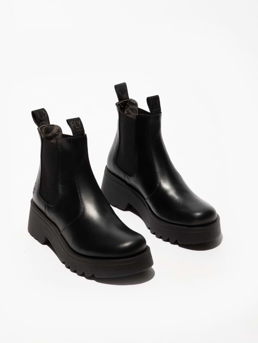 Fly London Women's MEDI789 Rug Boot Black