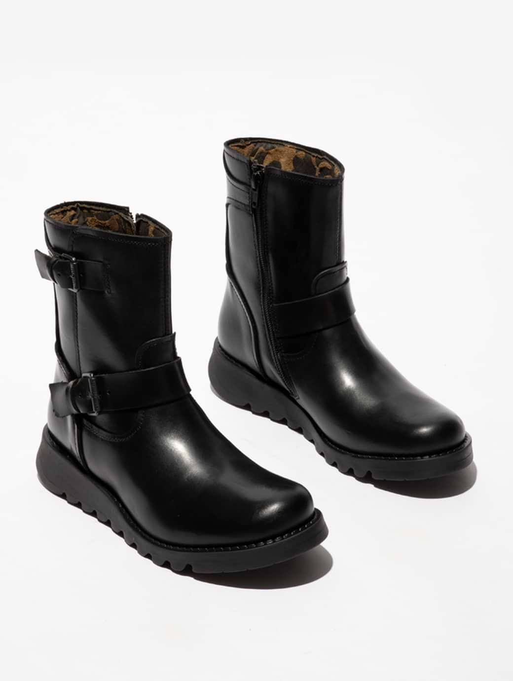 Fly London Women's SORF321FLY Sminx Rug Boot Black