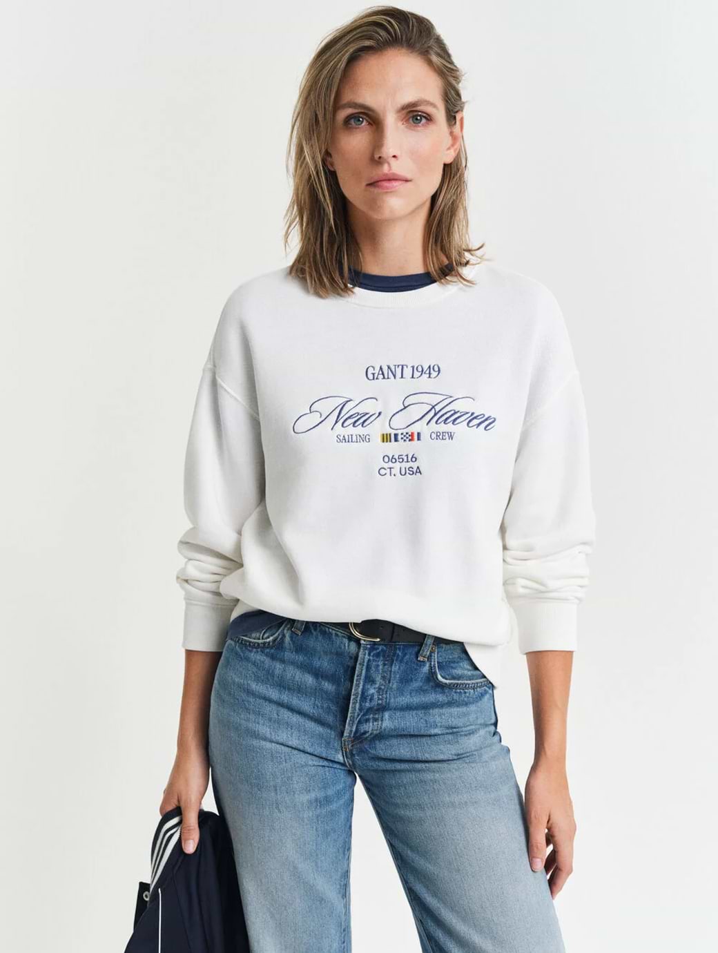 Gant Women's Graphic Crew Neck Sweat Eggshell