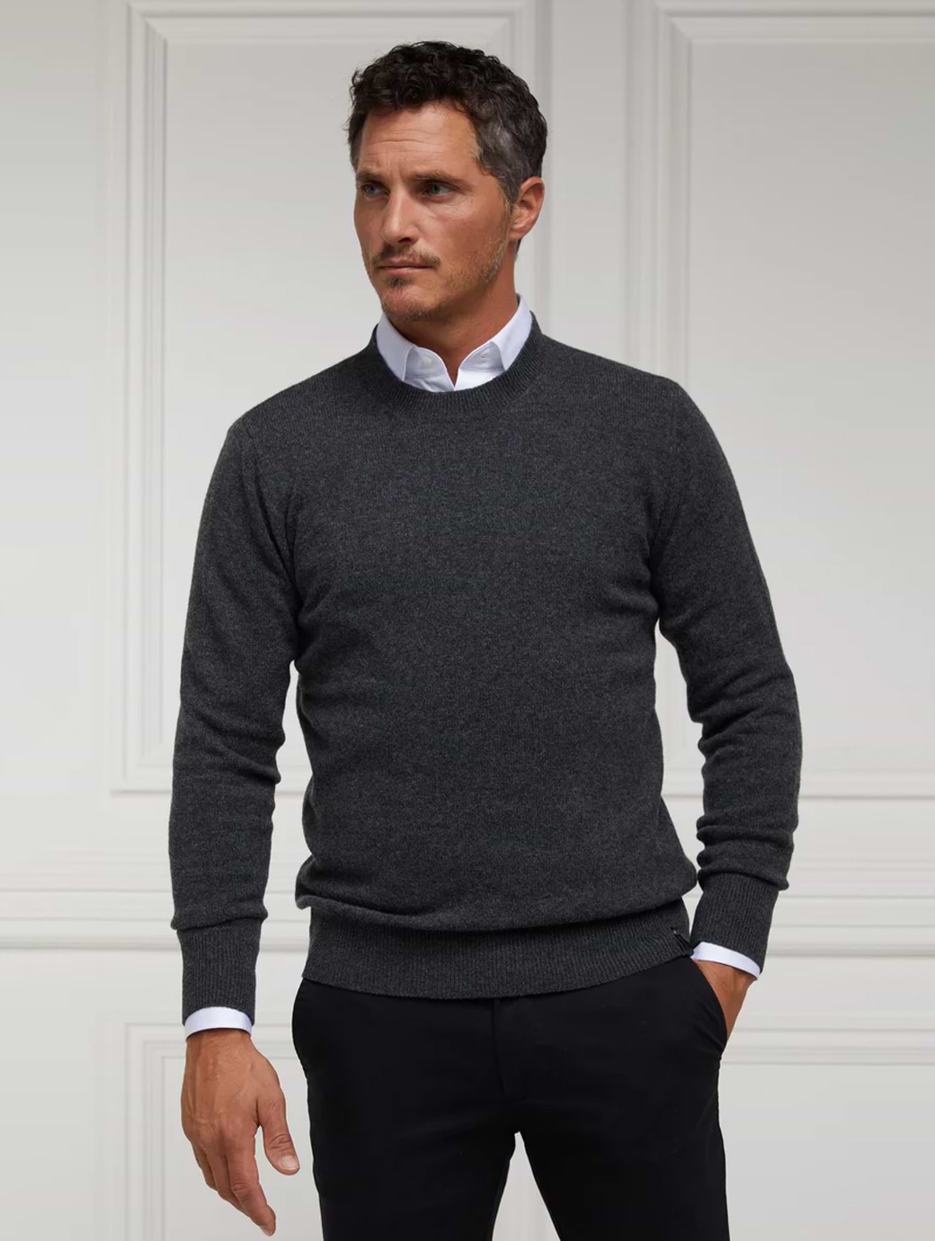 Holland Cooper Men's Byron Crew Neck Knit Charcoal