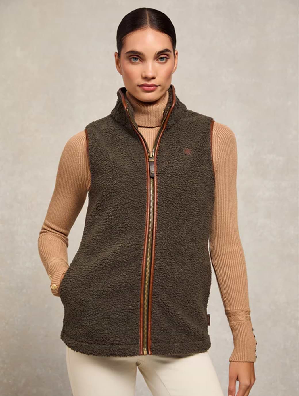 Holland Cooper Women's Country Fleece Gilet Khaki Borg