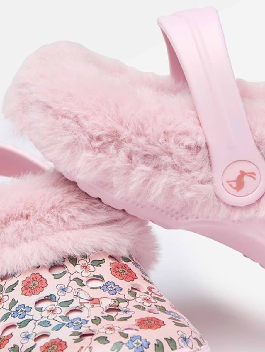 Pink winter crocs shop