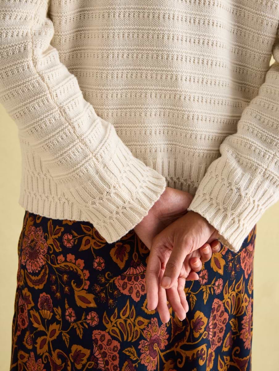 Joules Women s Bernie Crew Neck Textured Jumper Creme