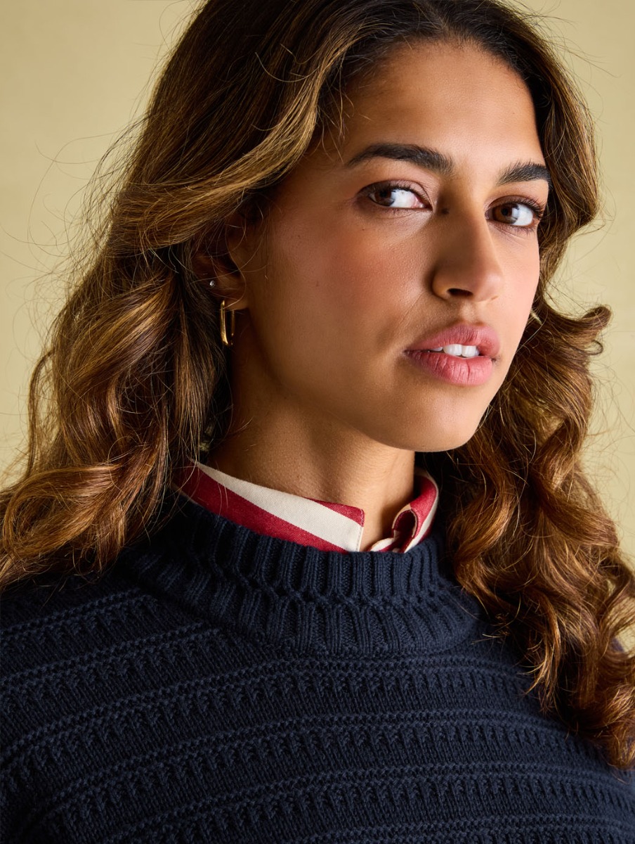 Joules Women s Bernie Crew Neck Textured Jumper Navy