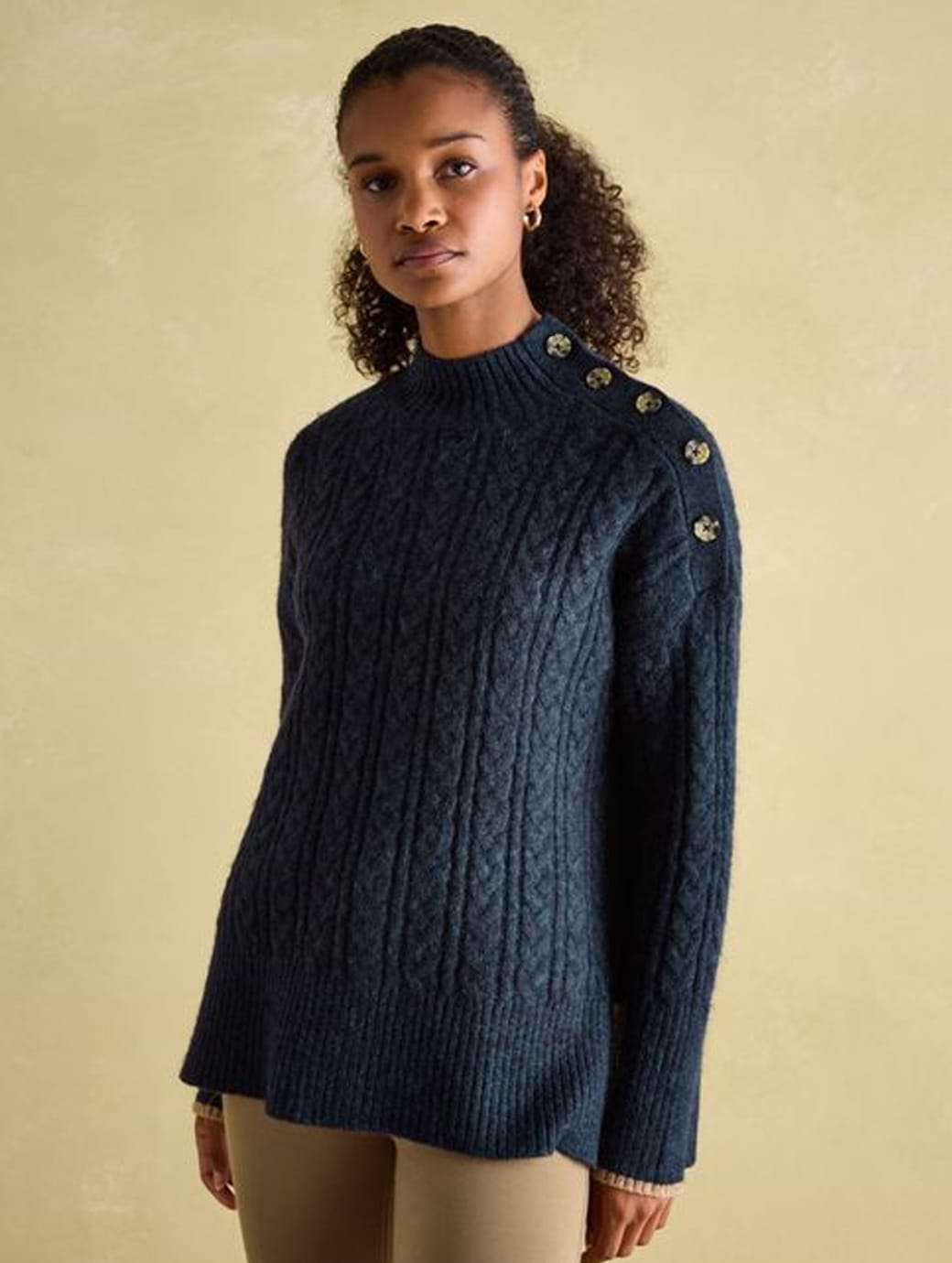 Joules Women s Betsy Button Shoulder Cable Jumper Navy