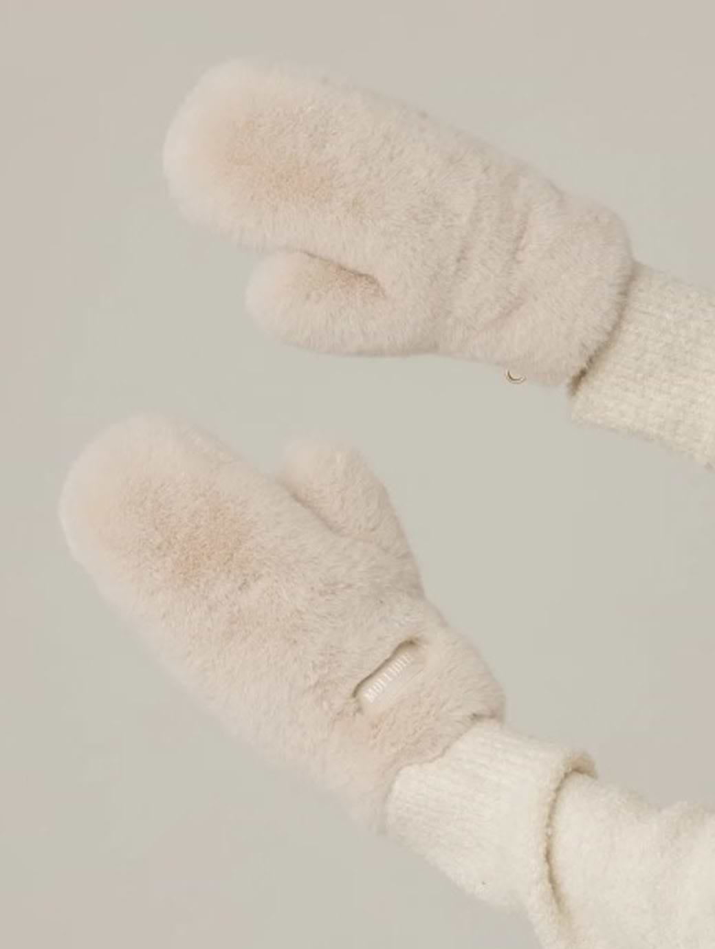 Molliolli Women's Bear Bear Reversible Mittens Ivory