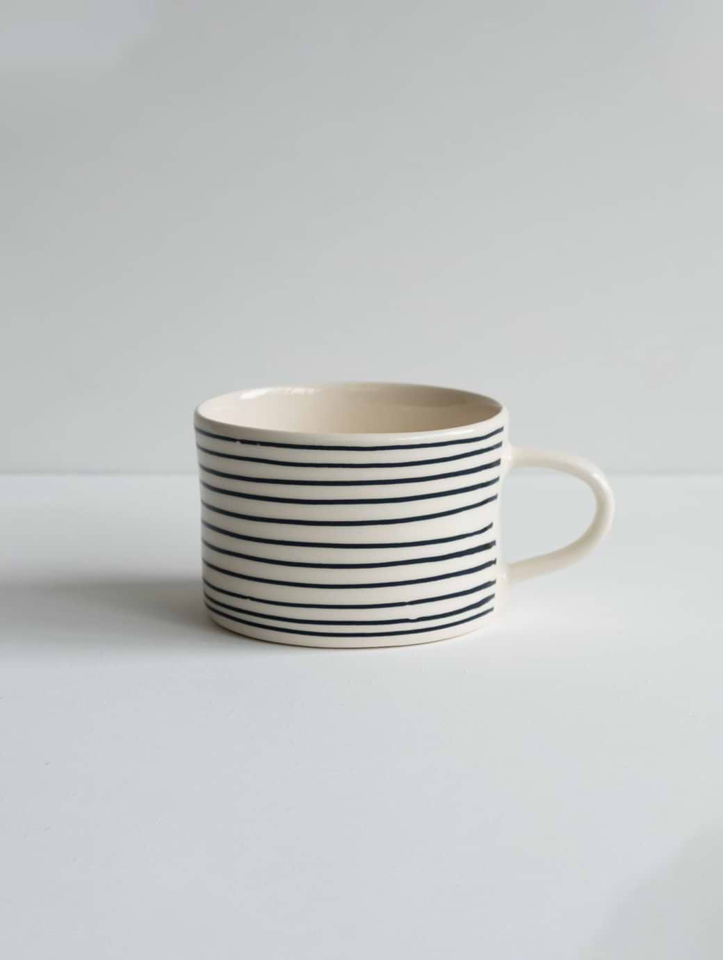Musango Mug Horizontal Stripe Graphite