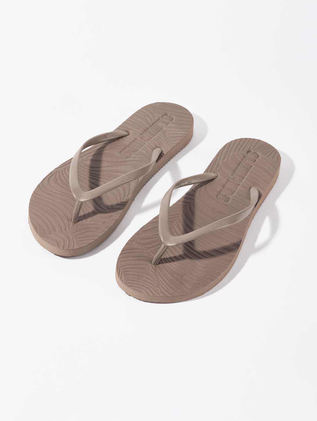 Sleepers Women's Slim Flip Flops Sand