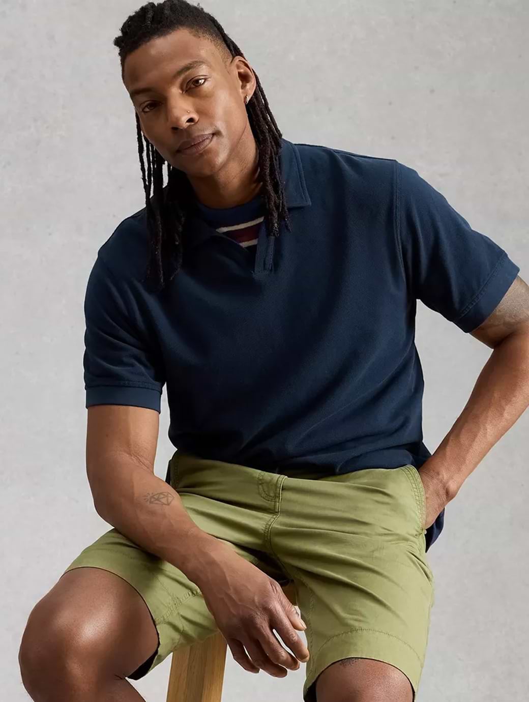 White Stuff Men's Thame Trophy Neck Polo Navy