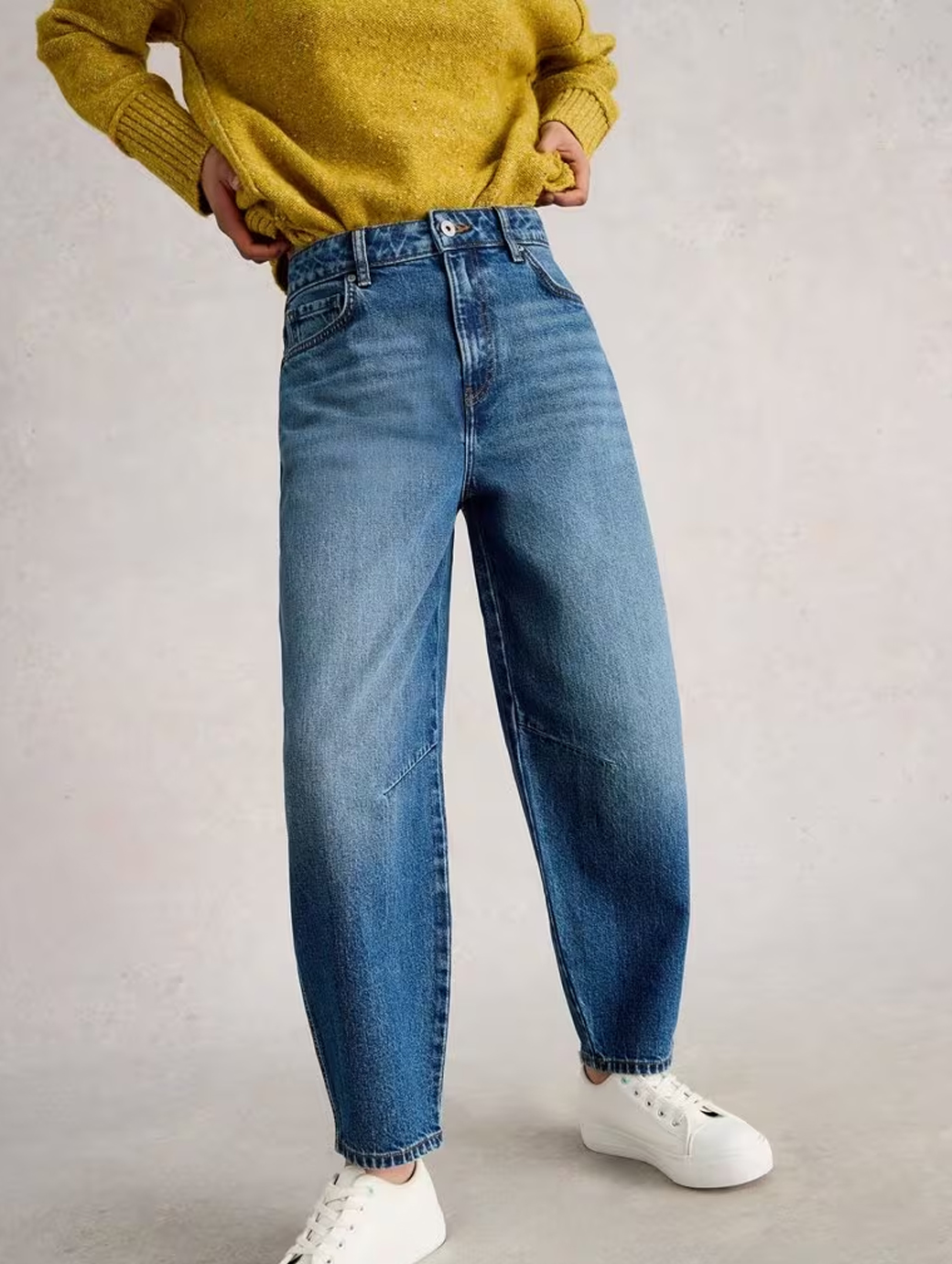 White Stuff Women's Aubrey Barrel Leg Jean Mid Denim