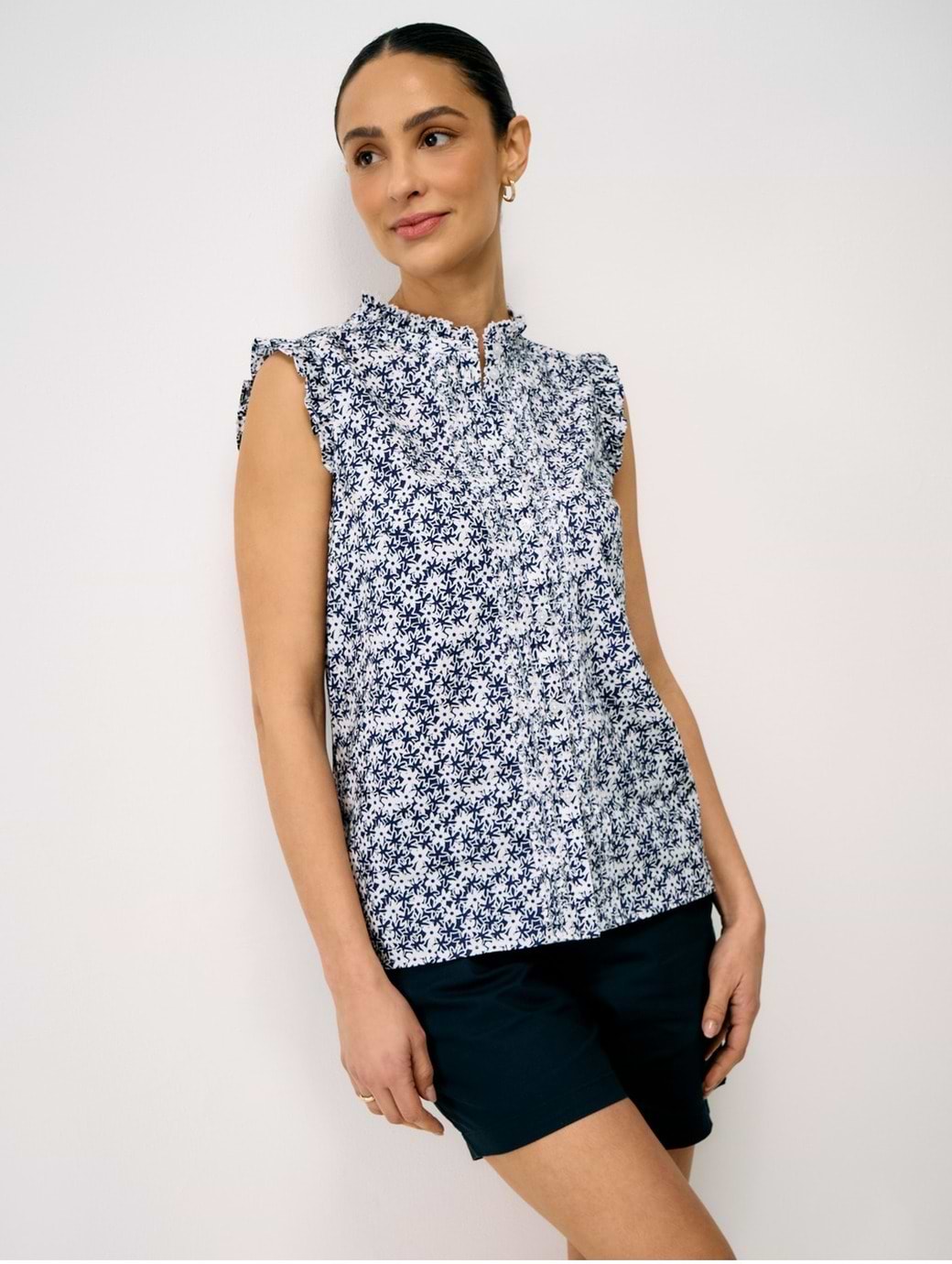 Crew Clothing Women's Mila Frill Sleeve Blouse Navy Daisy