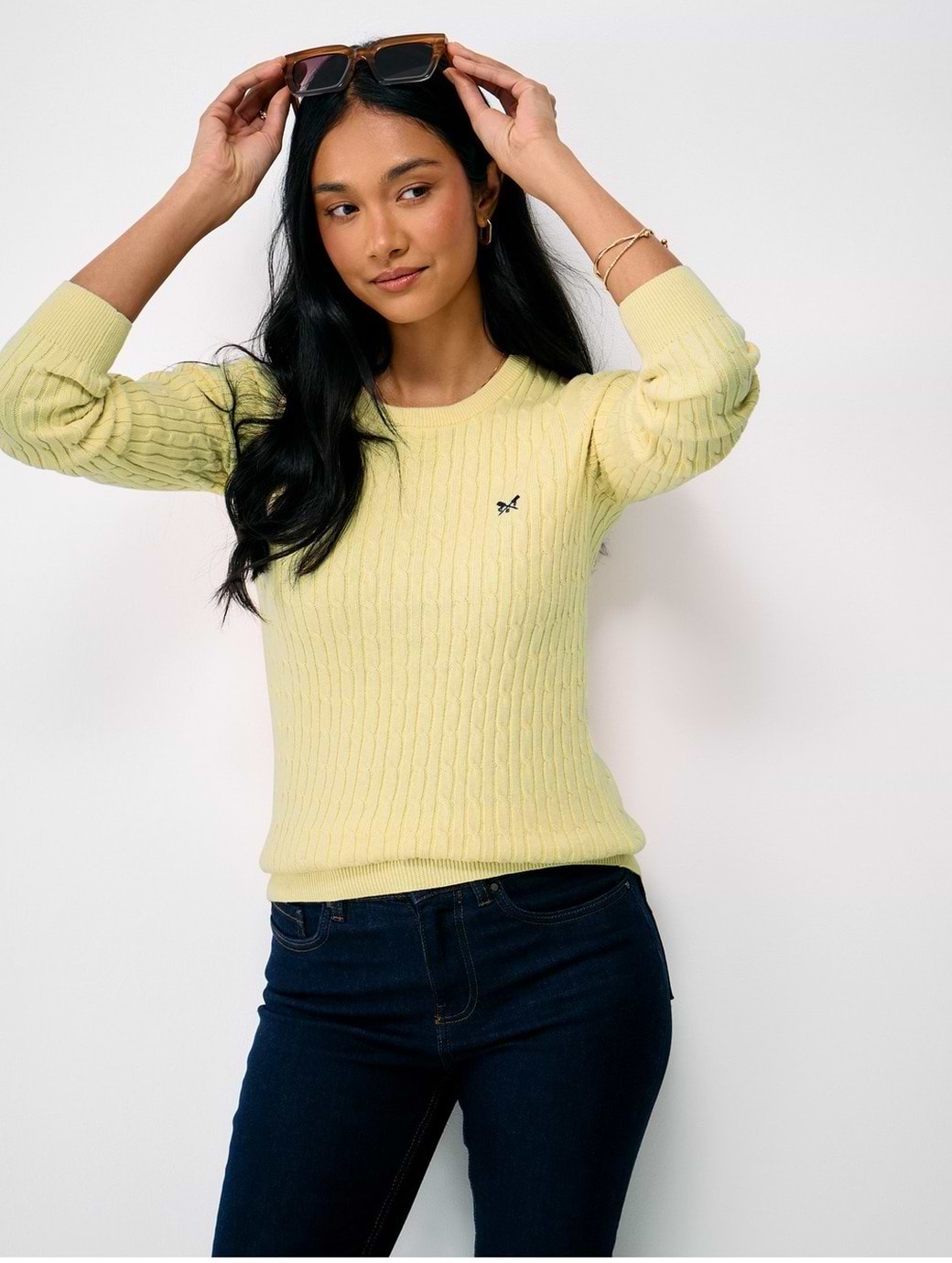 Crew Clothing Women's Heritage Cable Crew Neck Yellow