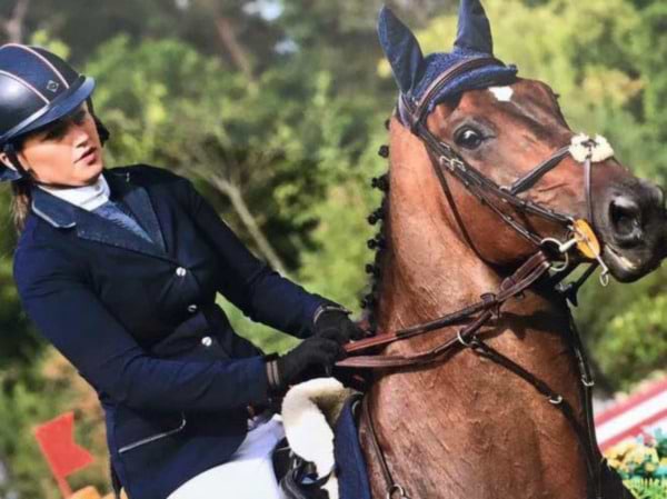 Elle Mccoan Planning for Shows And Advice on Feed
