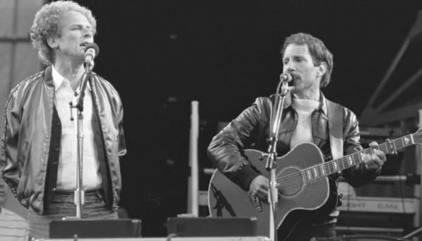 Simon and Garfunkel: Hazy Shade of Winter