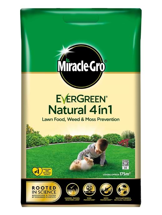 Miracle-Gro® Natural 4 in 1 Feed, Weed & Moss killer - 175m2