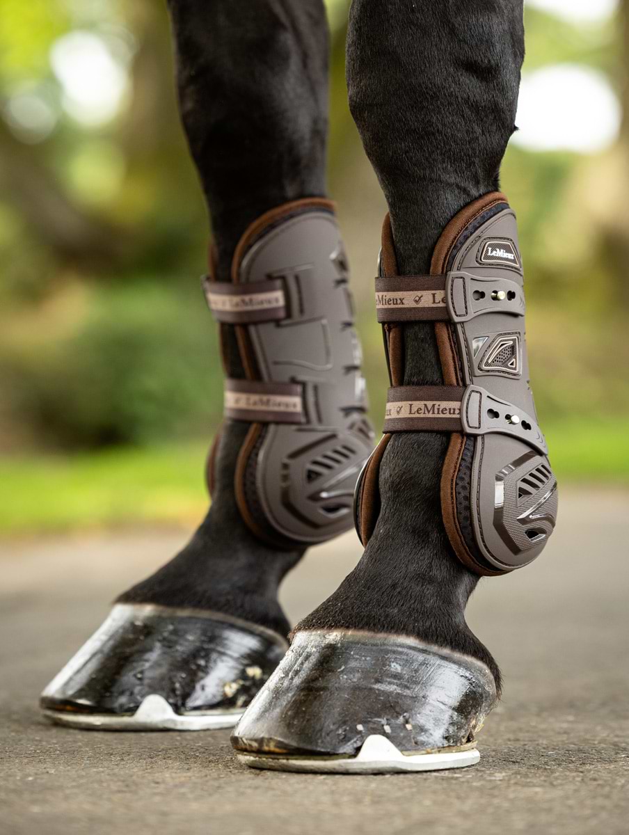 LeMieux Motion Cool Tendon Boot Brown