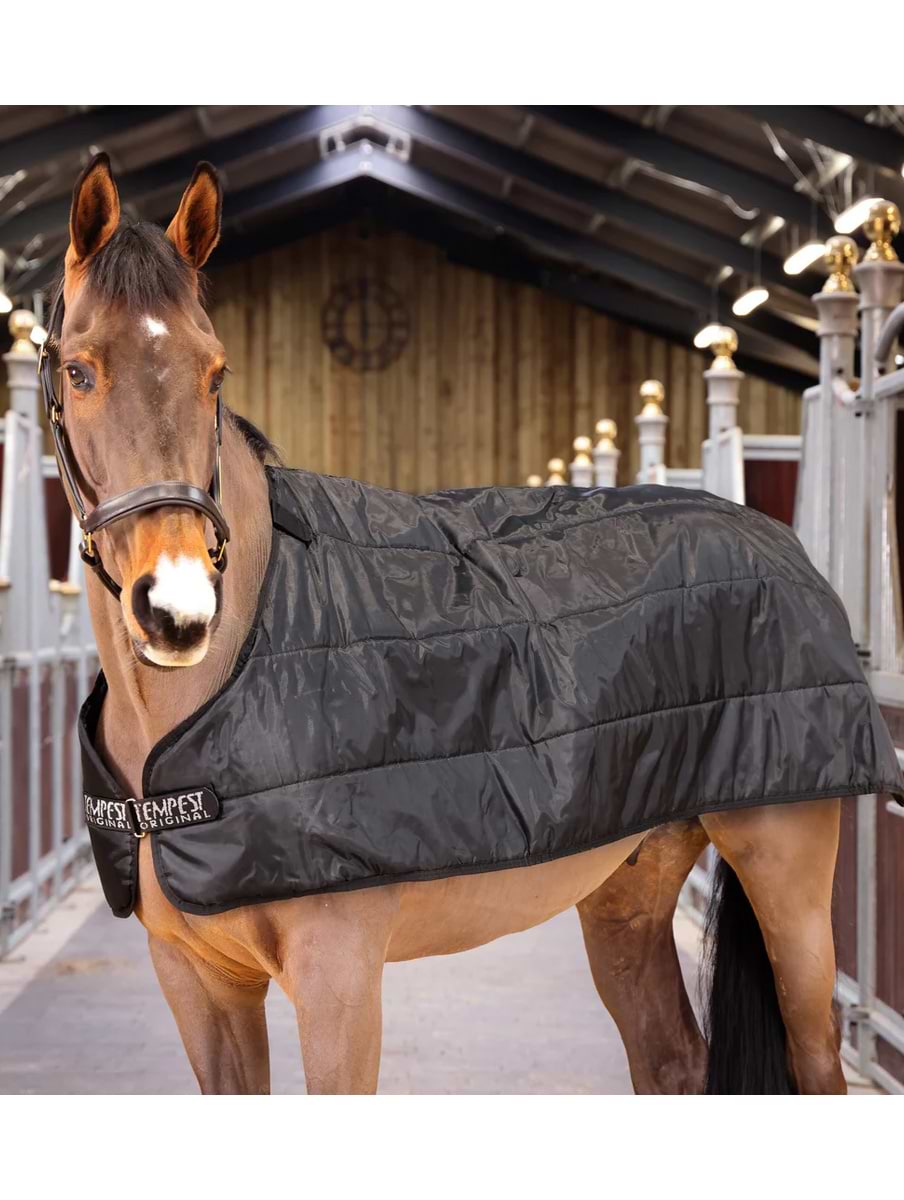 Shires Tempest WarmaRug 100 Turnout Rug Liner Black