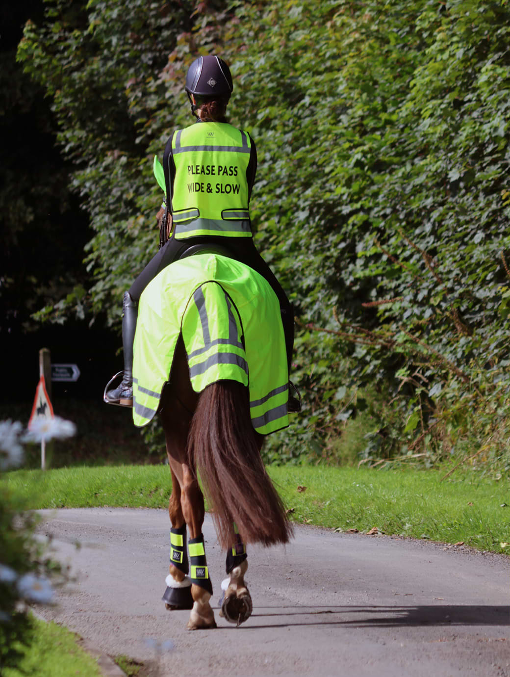 Woof Wear Winter Hi Vis Exercise Sheet