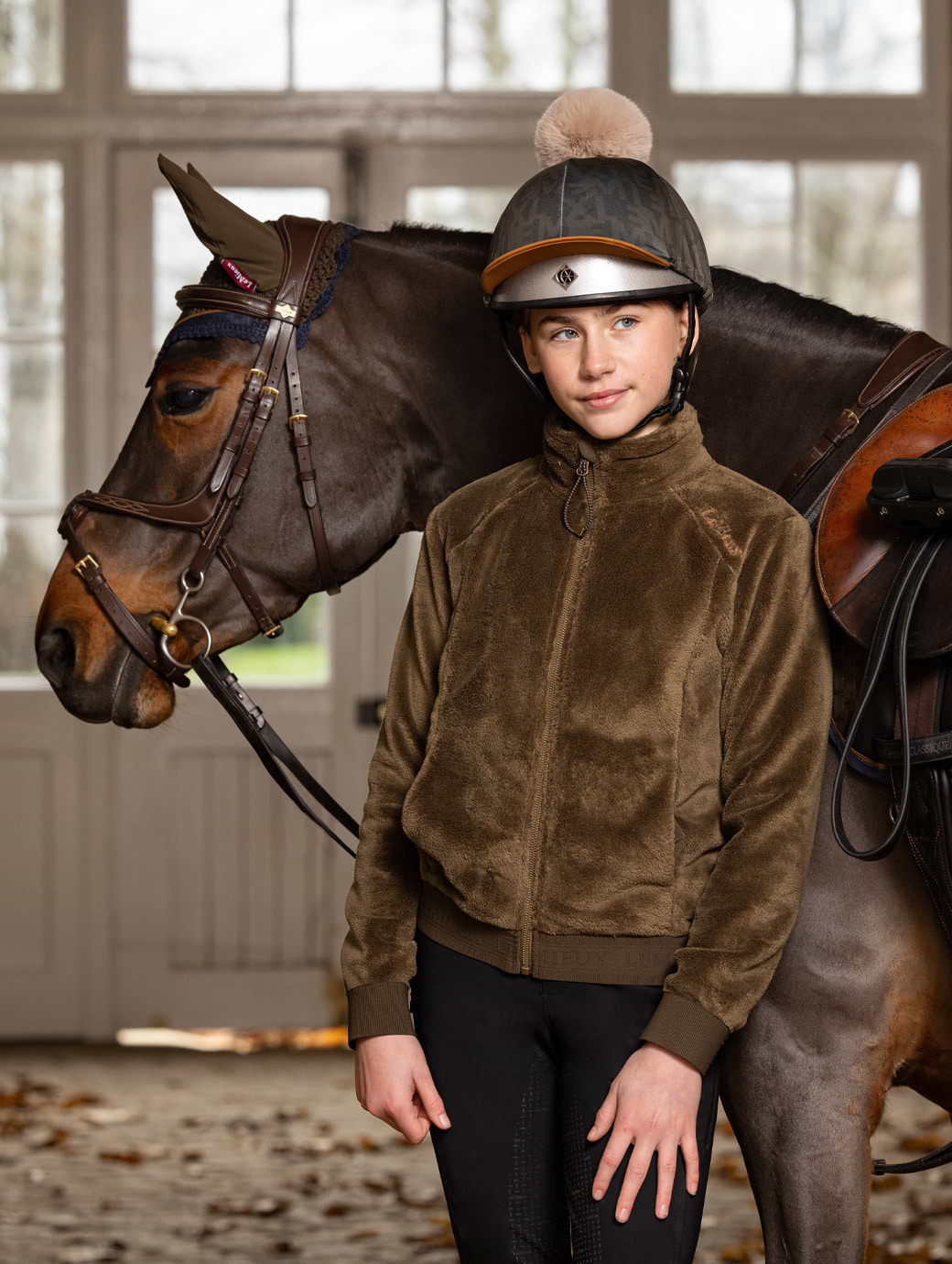 Veste Enfant LeMieux Joséphine – Motif Fleur Blossom, Jeune Cavalière