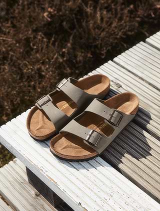 Sandals & Flip Flops