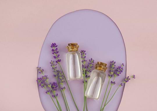 Eau florale de lavande : propriétés et utilisations