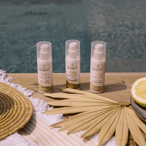 Getinte Gezichtszonnebrandcrème SPF50 Goudkleurig