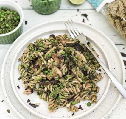 Fusilli d'algues, shiitake et pesto aux algues