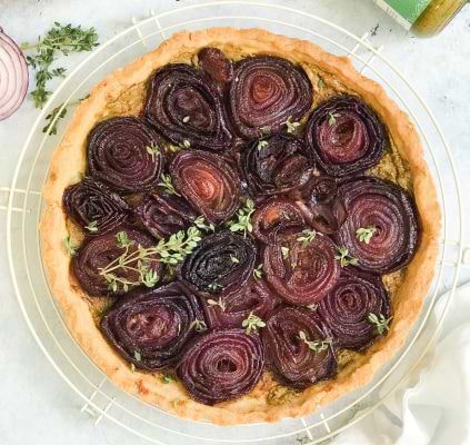 Tarte aux oignons rouges